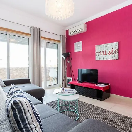 Riviera Apartment *